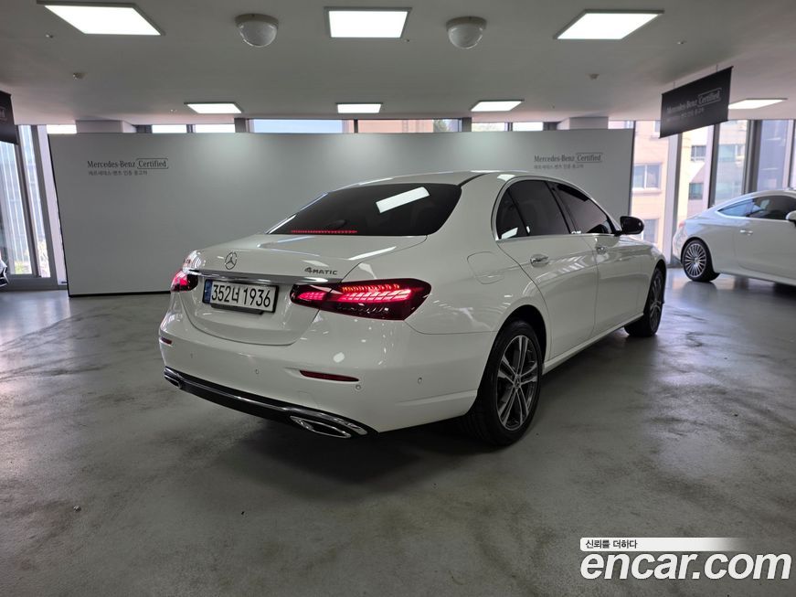Mercedes-Benz E-Class 2022