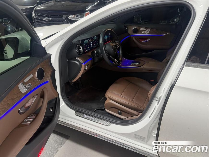 Mercedes-Benz E-Class 2022