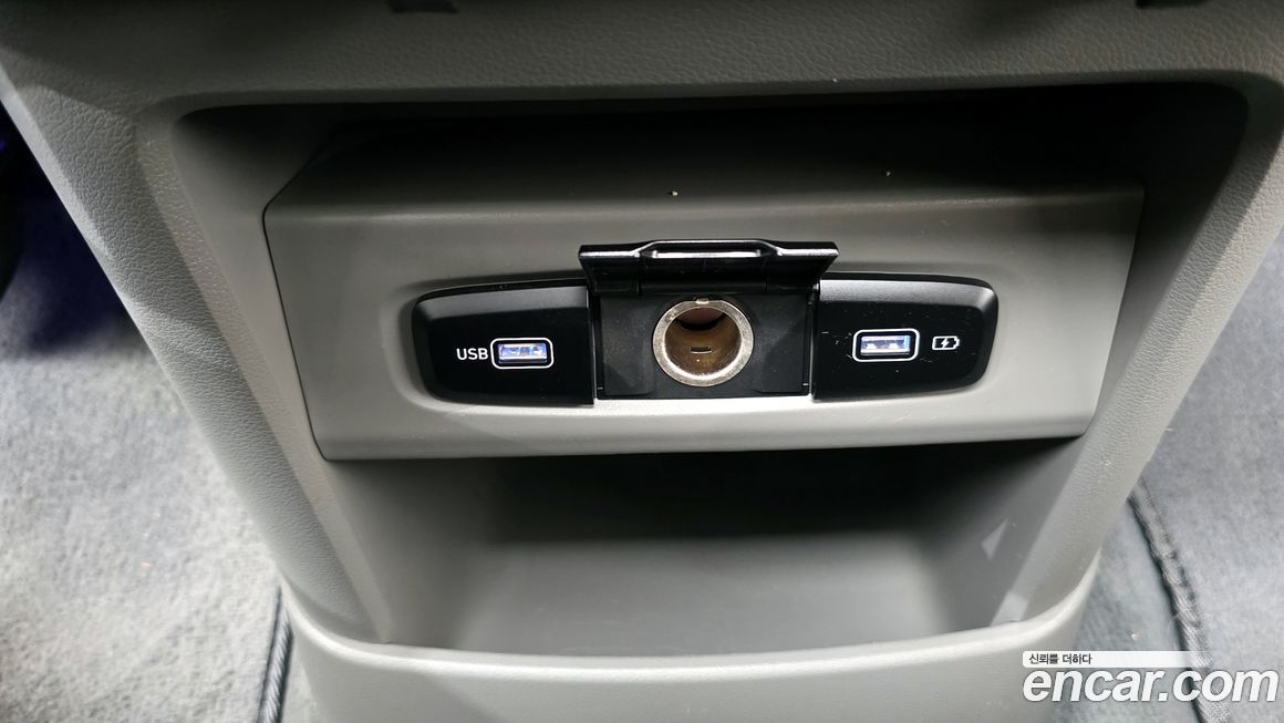 Hyundai Staria 2023