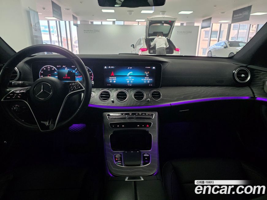 Mercedes-Benz E-Class 2022