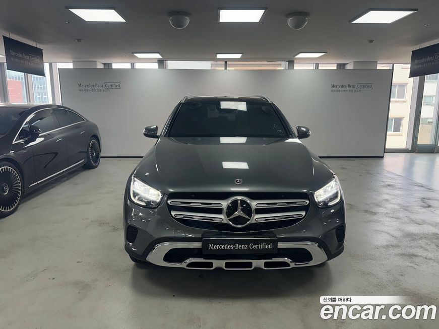 Mercedes-Benz GLC-Class 2021