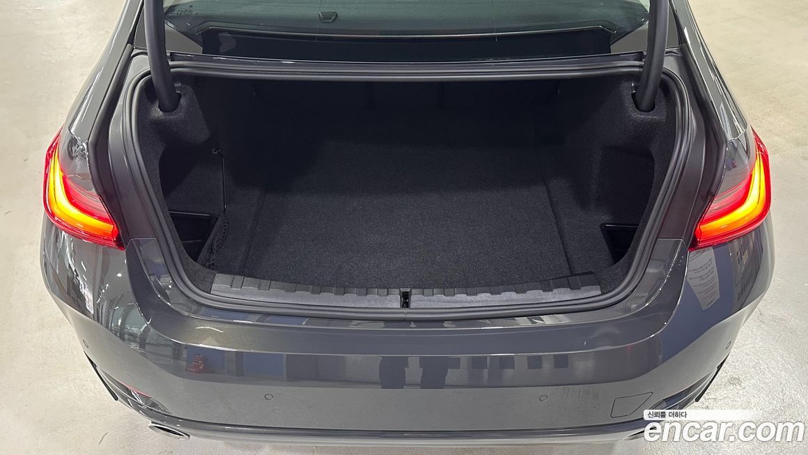 BMW 3-Series 2025