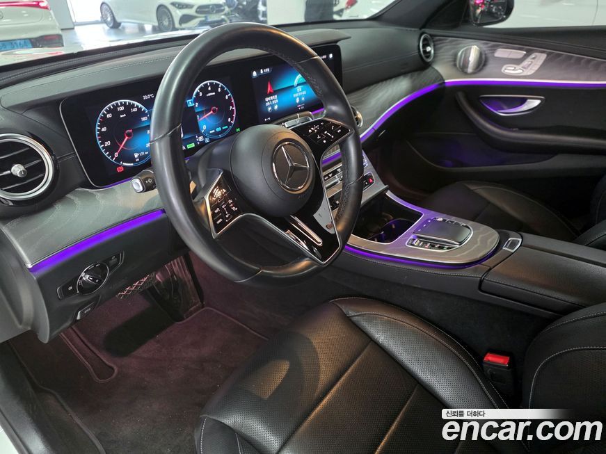 Mercedes-Benz E-Class 2022