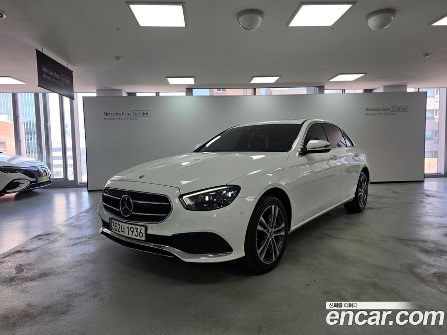 Mercedes-Benz E-Class 2022
