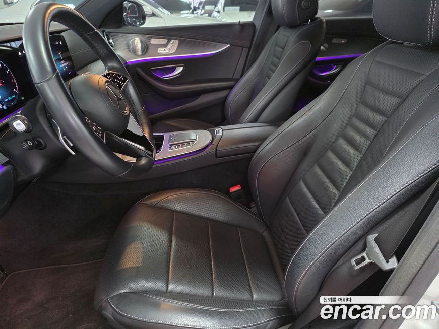 Mercedes-Benz E-Class 2022