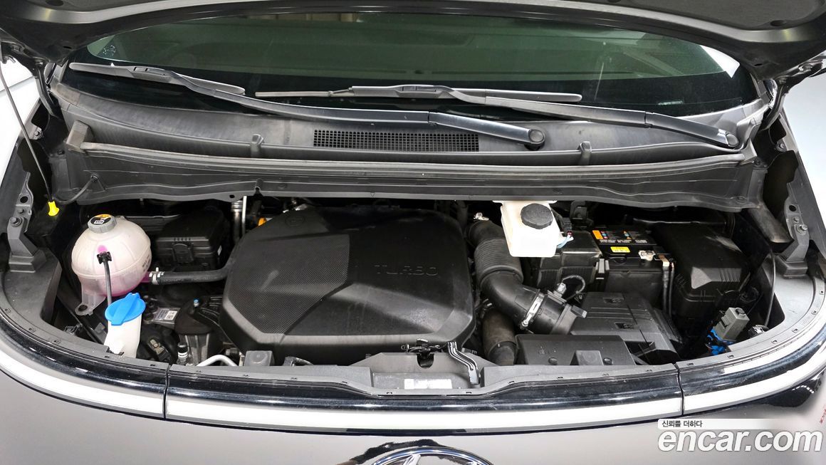 Hyundai Staria 2023