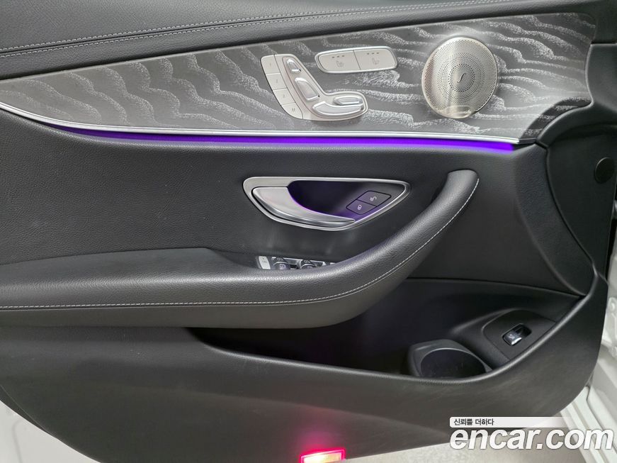 Mercedes-Benz E-Class 2022