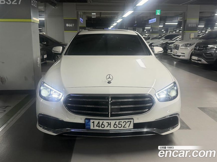 Mercedes-Benz E-Class 2022