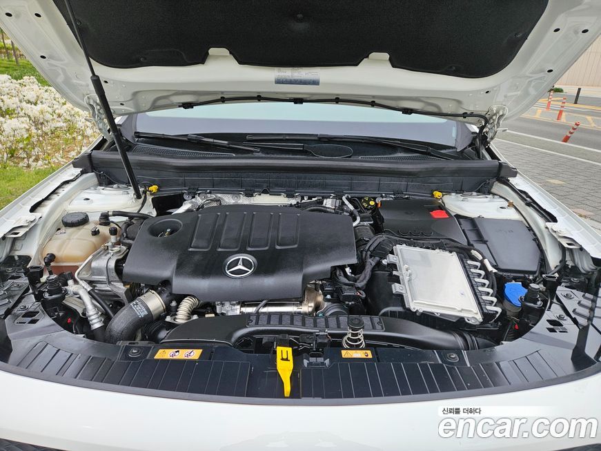 Mercedes-Benz GLB-Class 2021