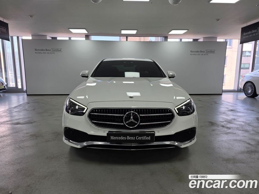 Mercedes-Benz E-Class 2022