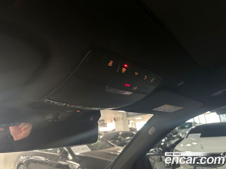 Mercedes-Benz GLC-Class 2021