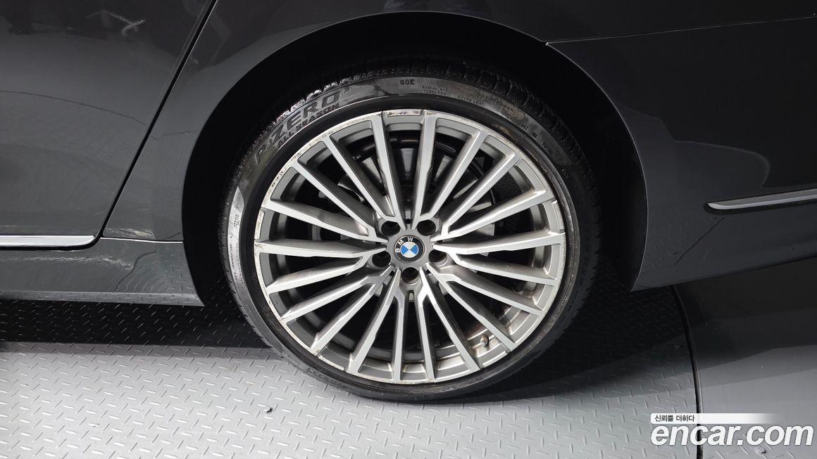 BMW 7-Series 2022