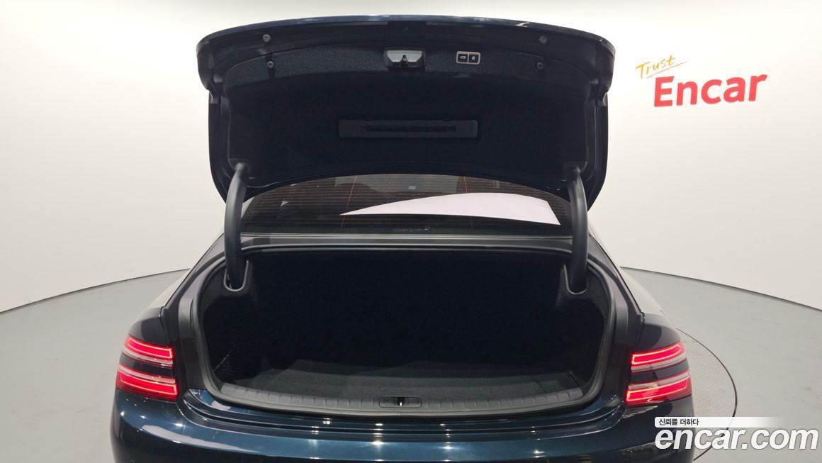 Genesis G80 2023