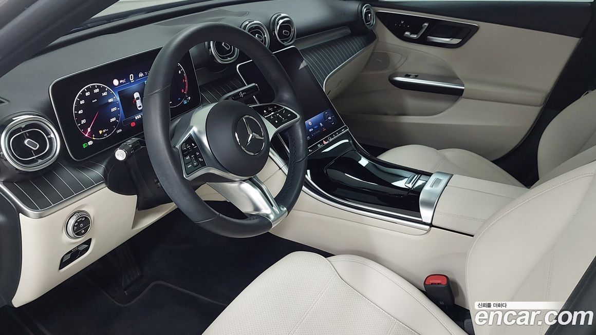 Mercedes-Benz C-Class 2023
