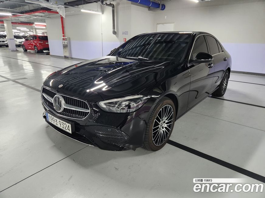 Mercedes-Benz C-Class 2025