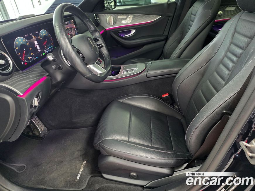Mercedes-Benz E-Class 2022