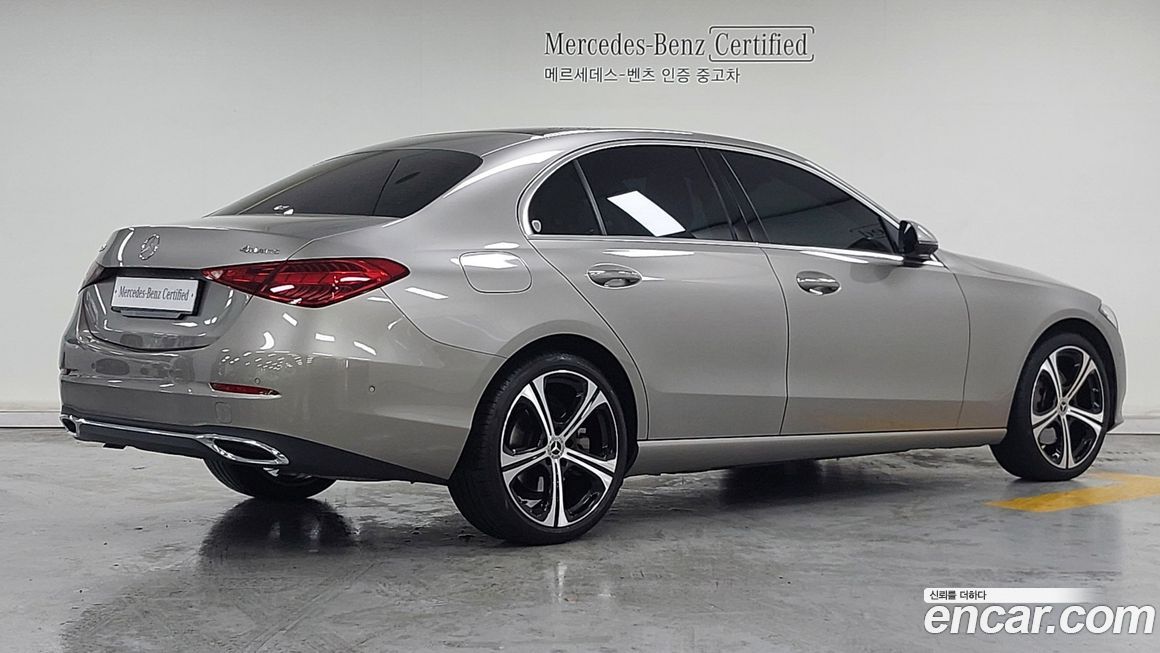 Mercedes-Benz C-Class 2023