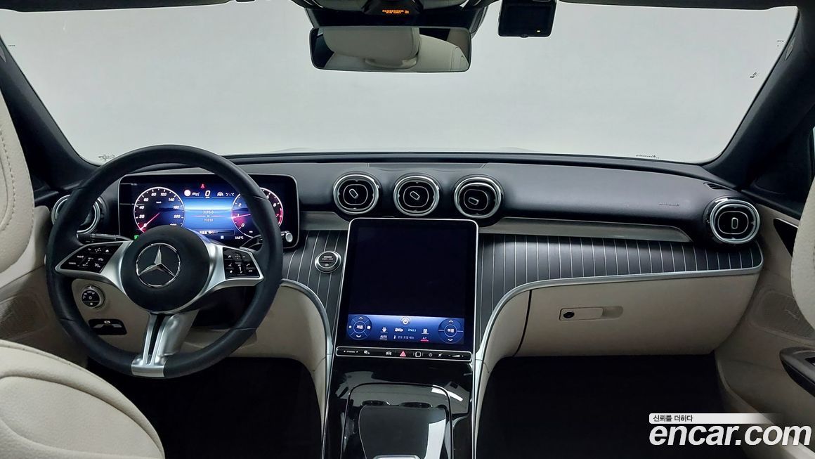 Mercedes-Benz C-Class 2023