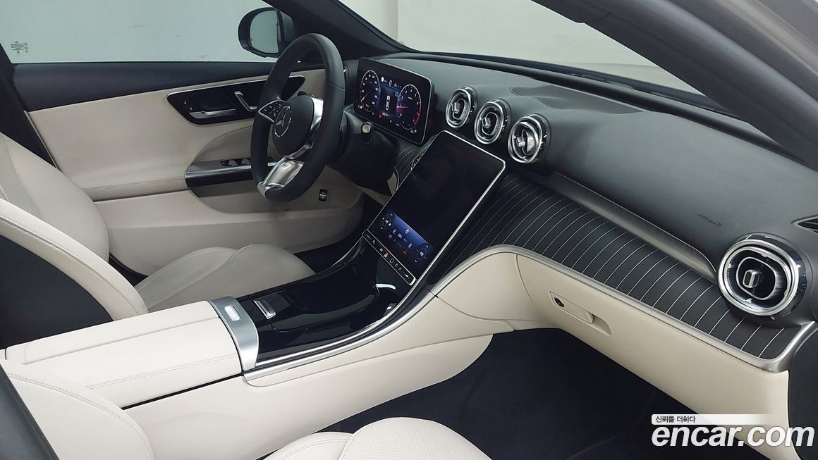 Mercedes-Benz C-Class 2023