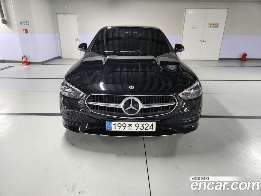 Mercedes-Benz C-Class 2025