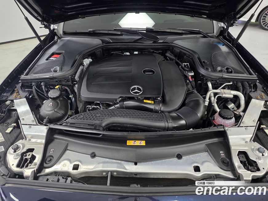 Mercedes-Benz E-Class 2022