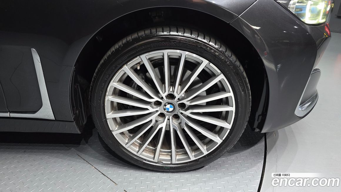 BMW 7-Series 2022