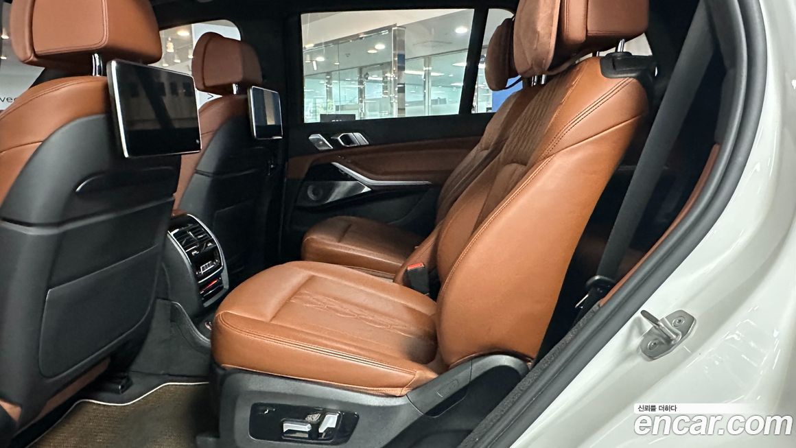 BMW X7 2022