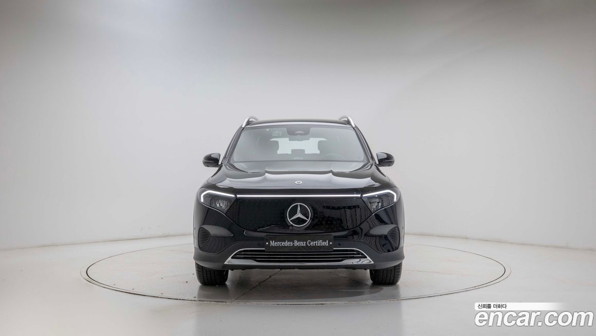 Mercedes-Benz EQB 2026