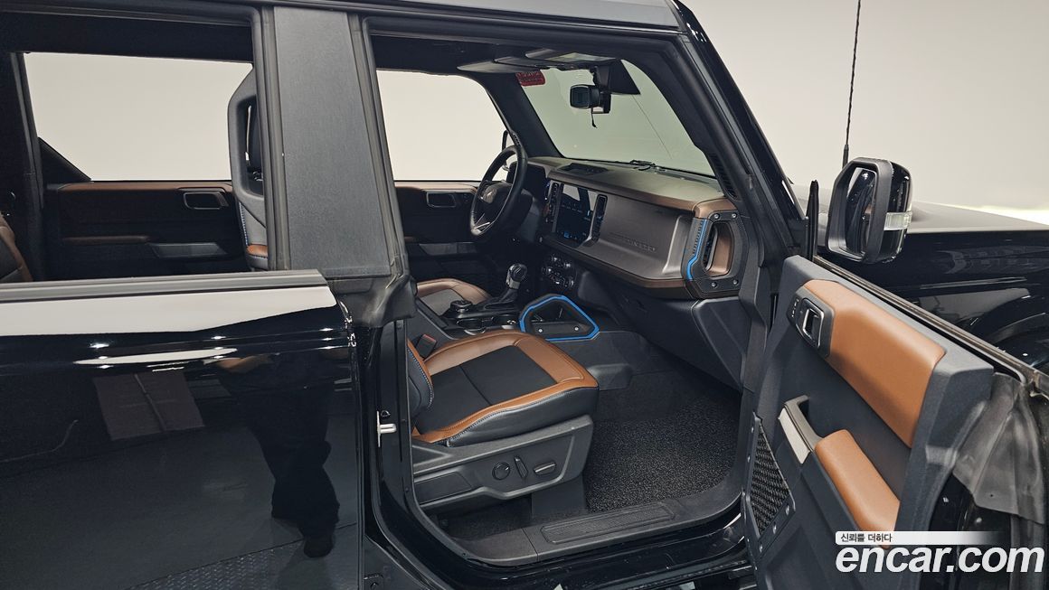 Ford Bronco 2023