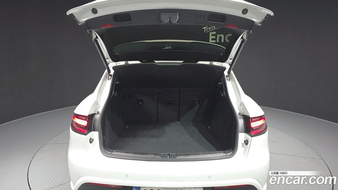 Porsche Macan 2022