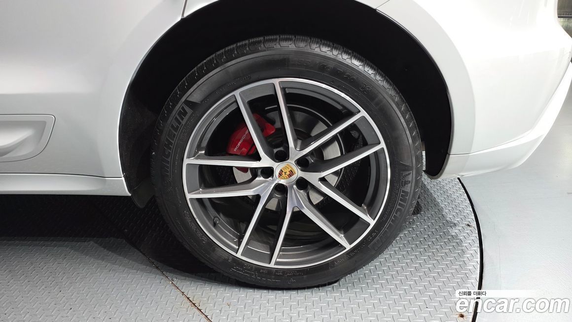Porsche Macan 2022