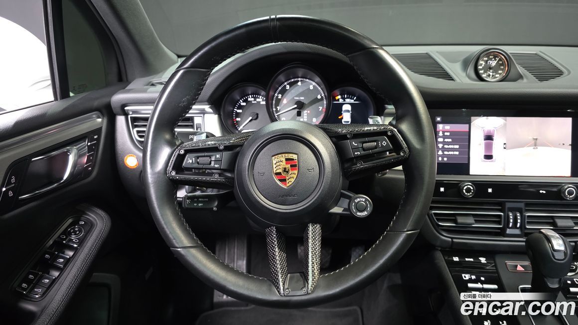Porsche Macan 2022