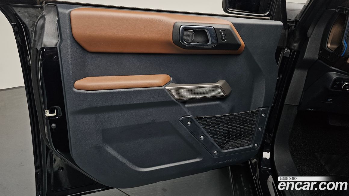 Ford Bronco 2023