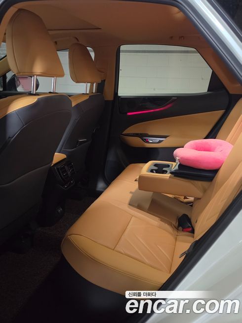 Lexus NX 2025