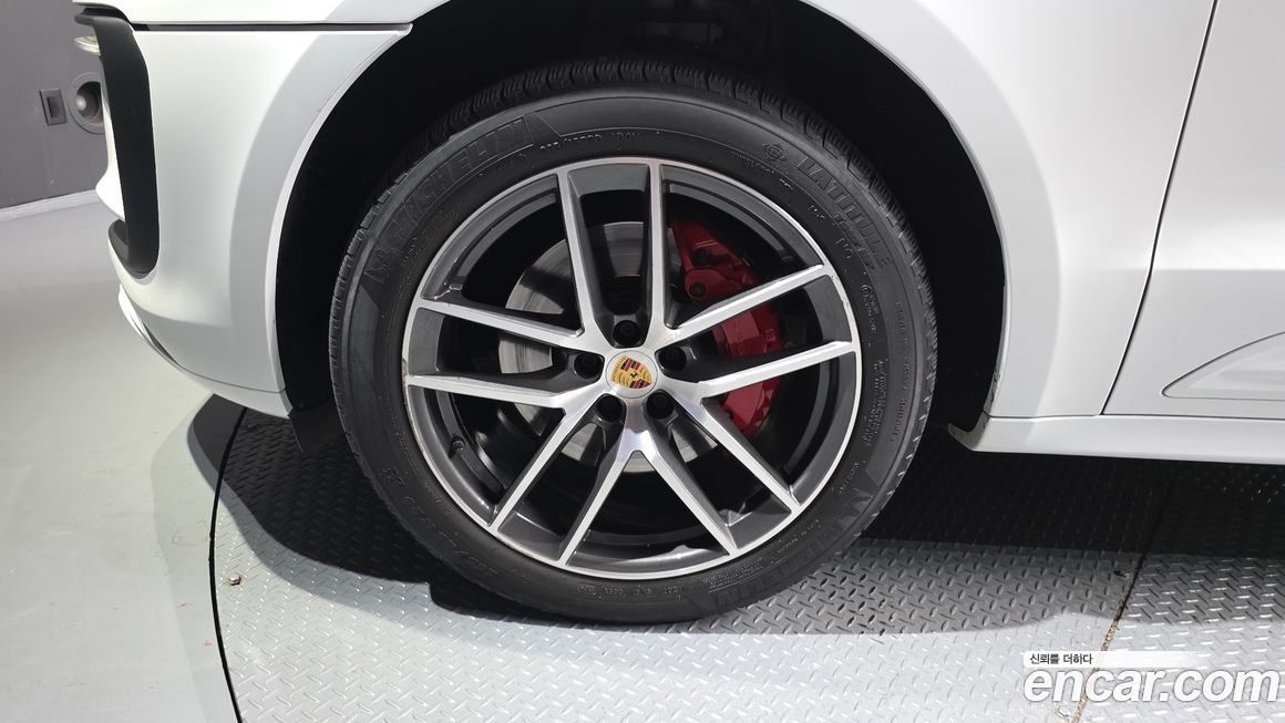 Porsche Macan 2022