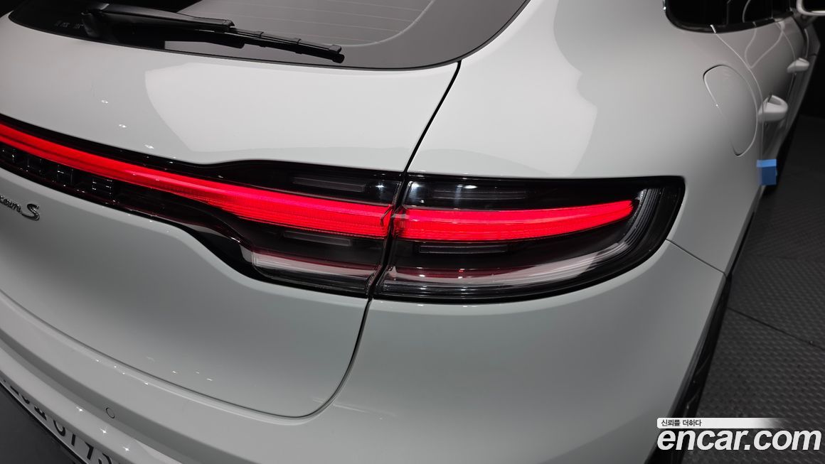 Porsche Macan 2022