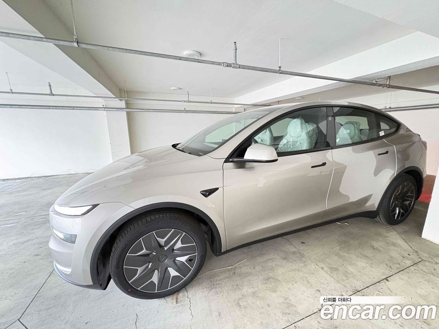 Tesla Model Y 2026