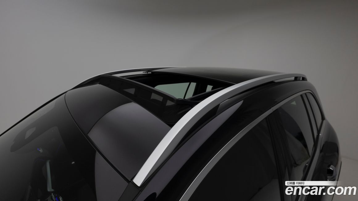 Mercedes-Benz EQB 2026
