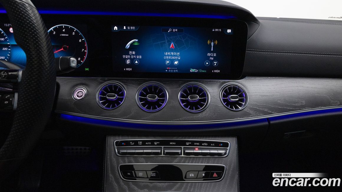Mercedes-Benz E-Class 2021