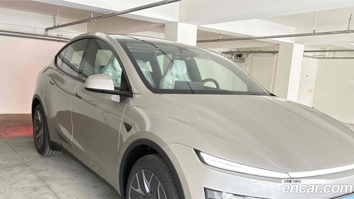 Tesla Model Y 2026