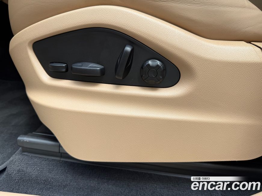 Porsche Cayenne 2023