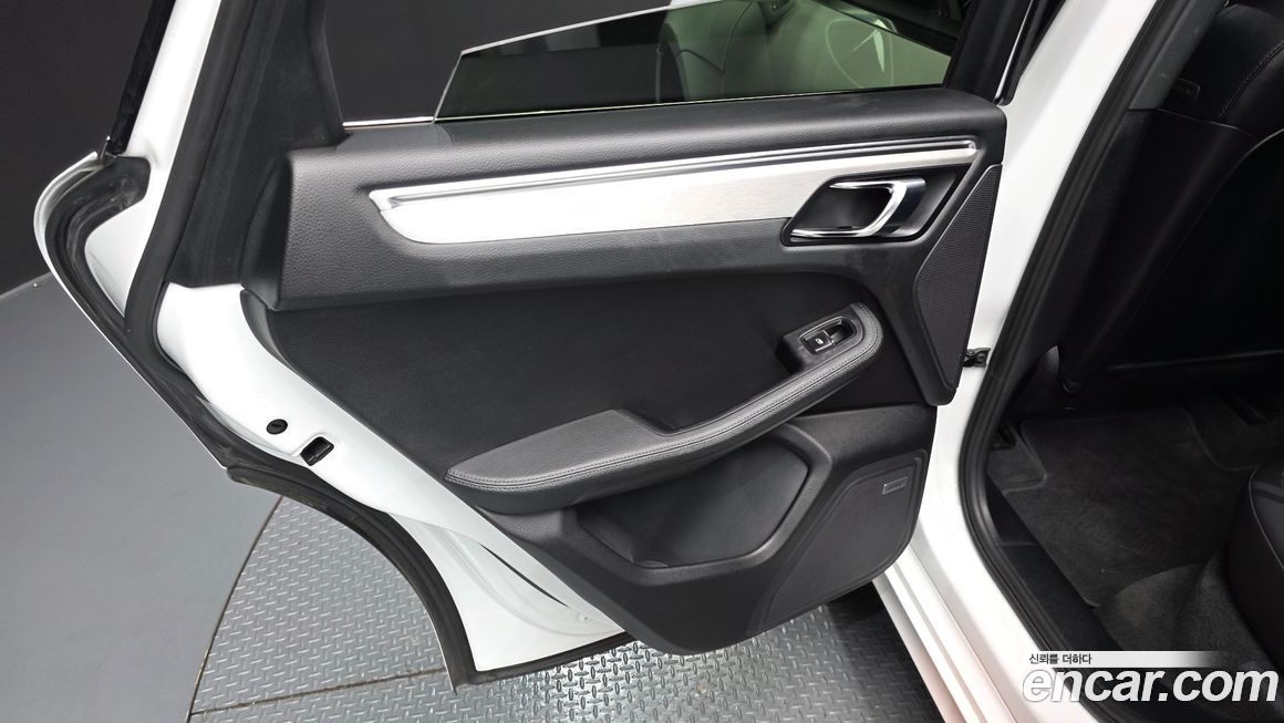 Porsche Macan 2022