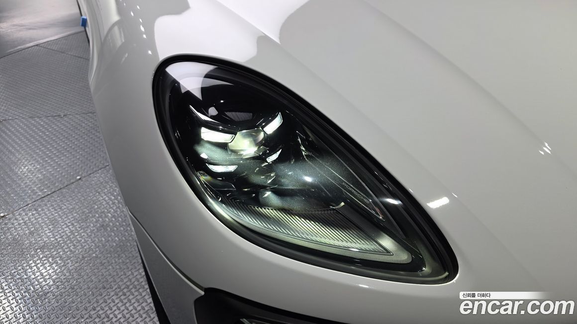 Porsche Macan 2022