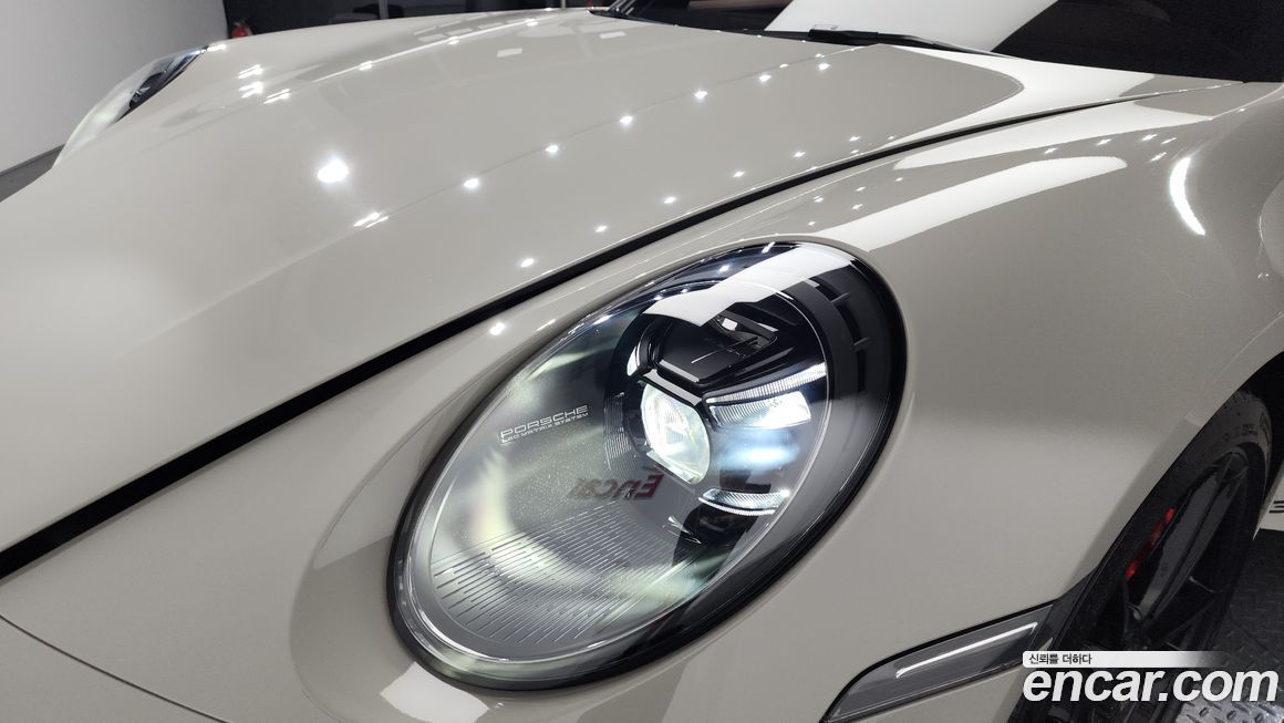 Porsche 911 2023