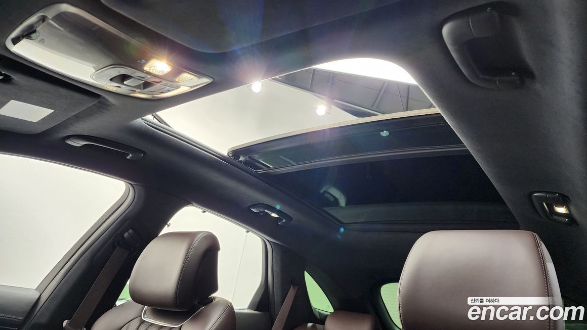 Genesis GV70 2023