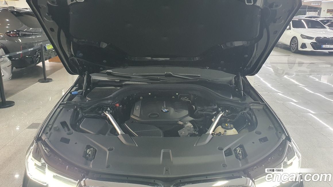 BMW Gran Turismo 2023