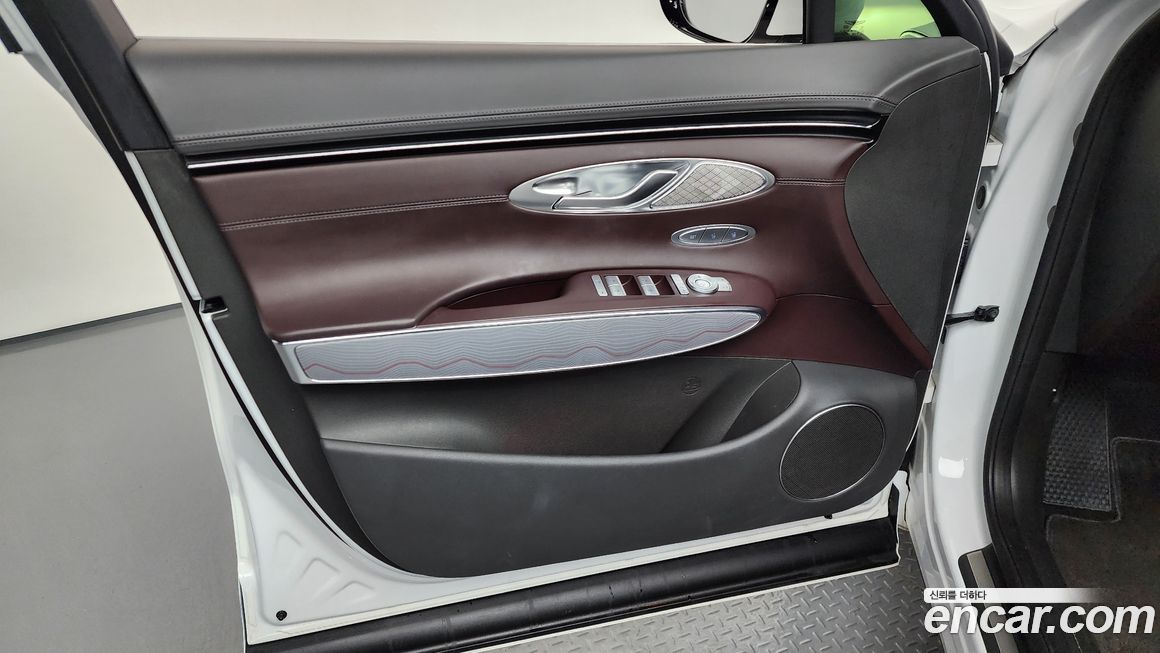 Genesis GV70 2023