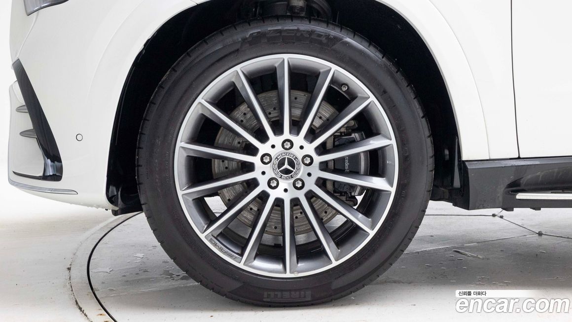 Mercedes-Benz GLE-Class 2025