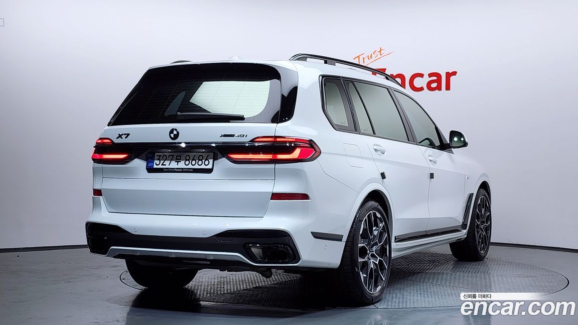 BMW X7 2025