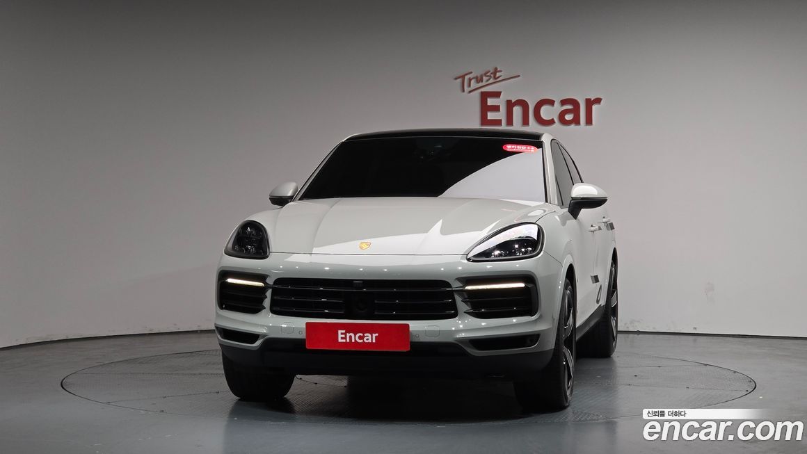 Porsche Cayenne 2021